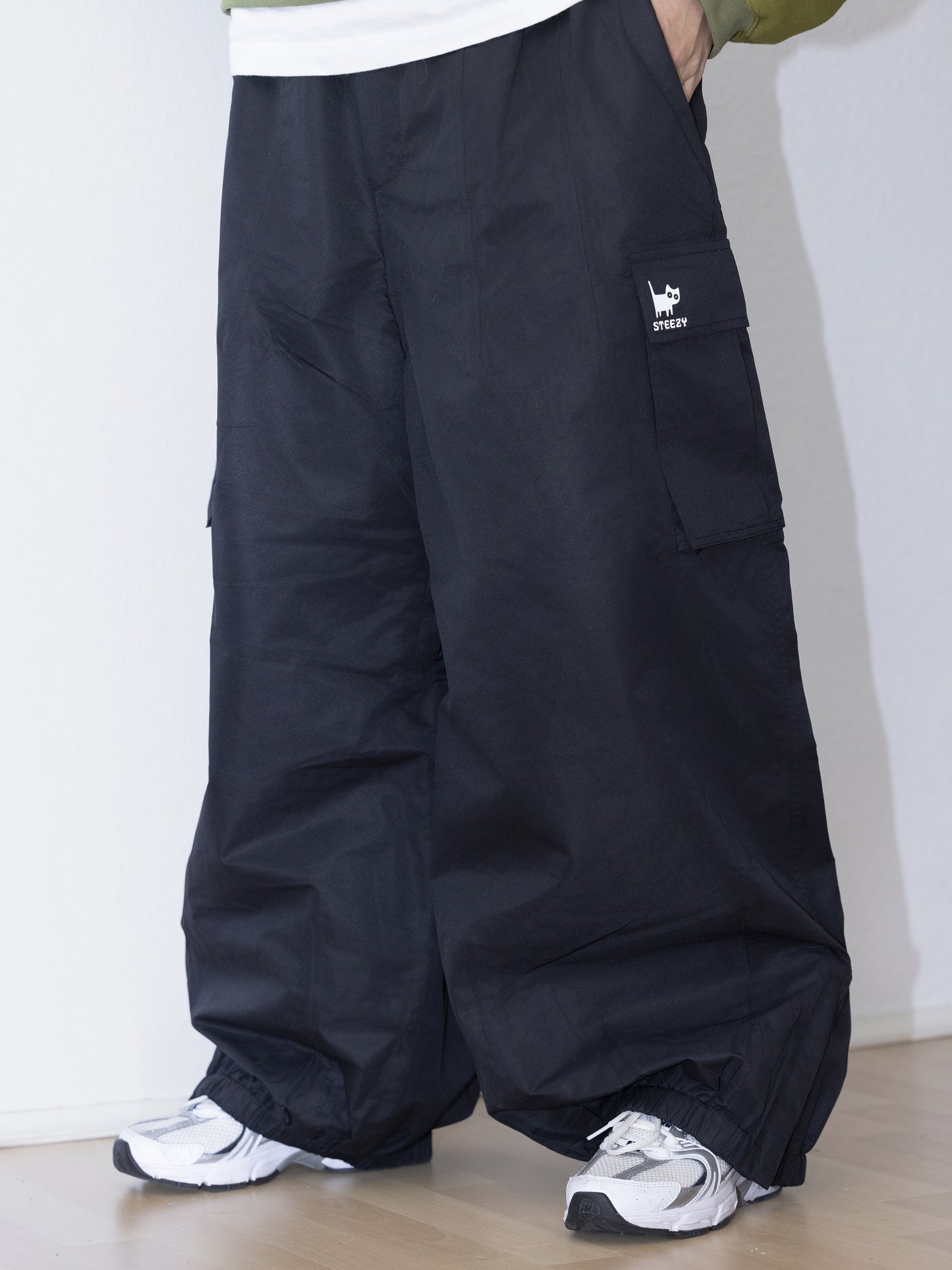 Classic Baggy Snow Pants - Black