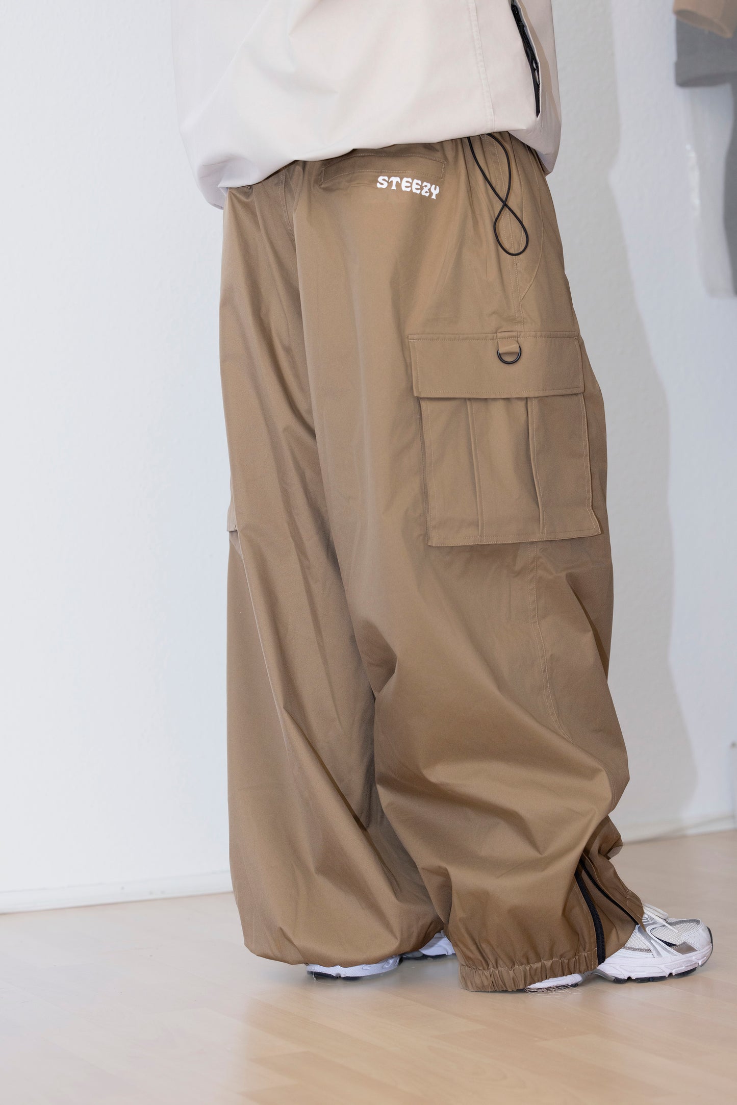 Classic Baggy Snow Pants -  Khaki